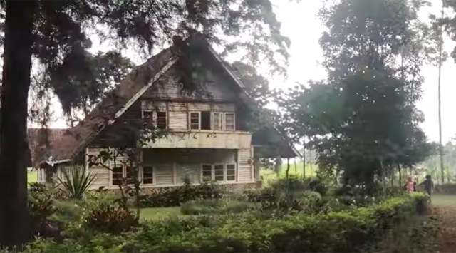 Ada Penampakan di Rumah Pengabdi Setan Bikin Merinding