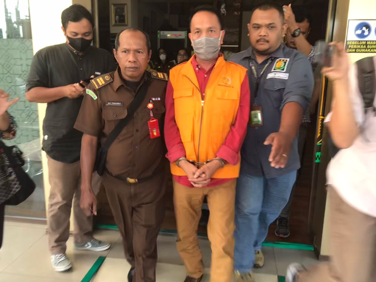 Arif Budiman, Tersangka Dugaan Korupsi Kredit Macet Rp7 Miliar Diserahkan ke JPU