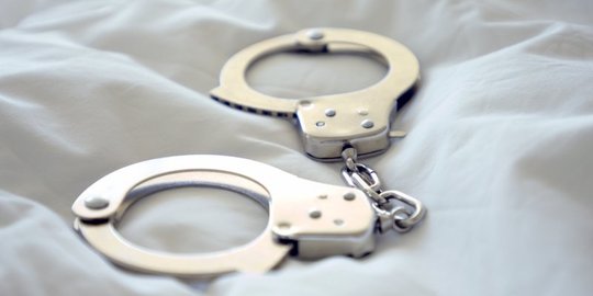 Polisi Juga Tangkap 5 Teman Artis Riza Sahab di Apartemen The Wave