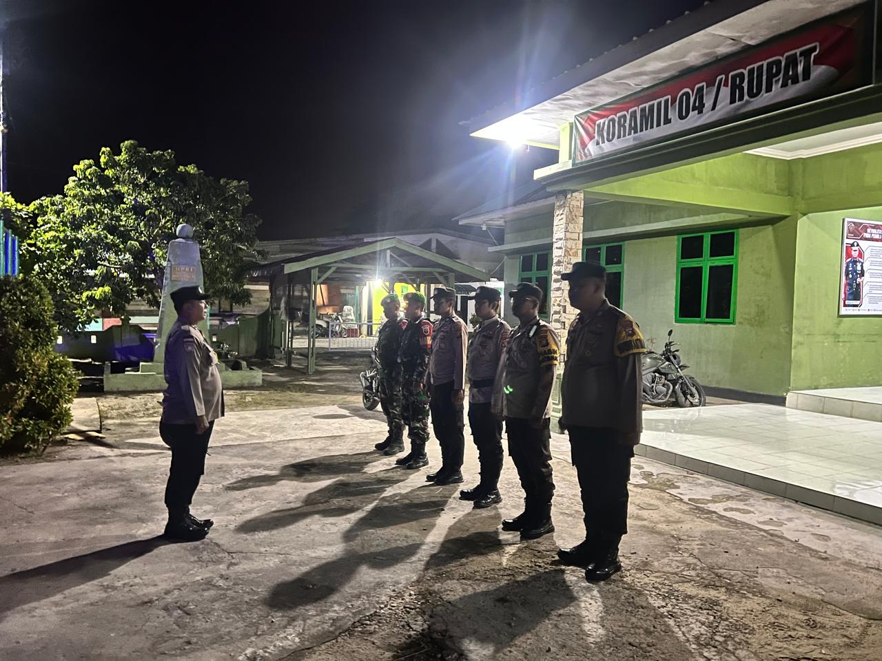 Patroli Gabungan Polsek Rupat dan Koramil 04 Pasca Pelantikan Presiden