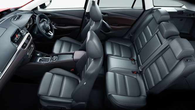 Jangan Pernah Tinggalkan 15 Hal di Mobil, Ini Bahayanya