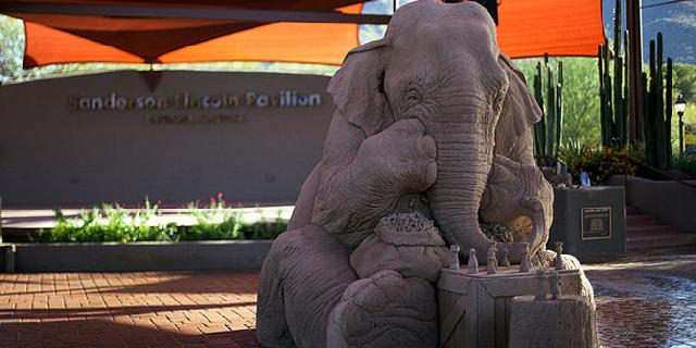 Pemahat AS bikin patung dari pasir dengan detail mengagumkan