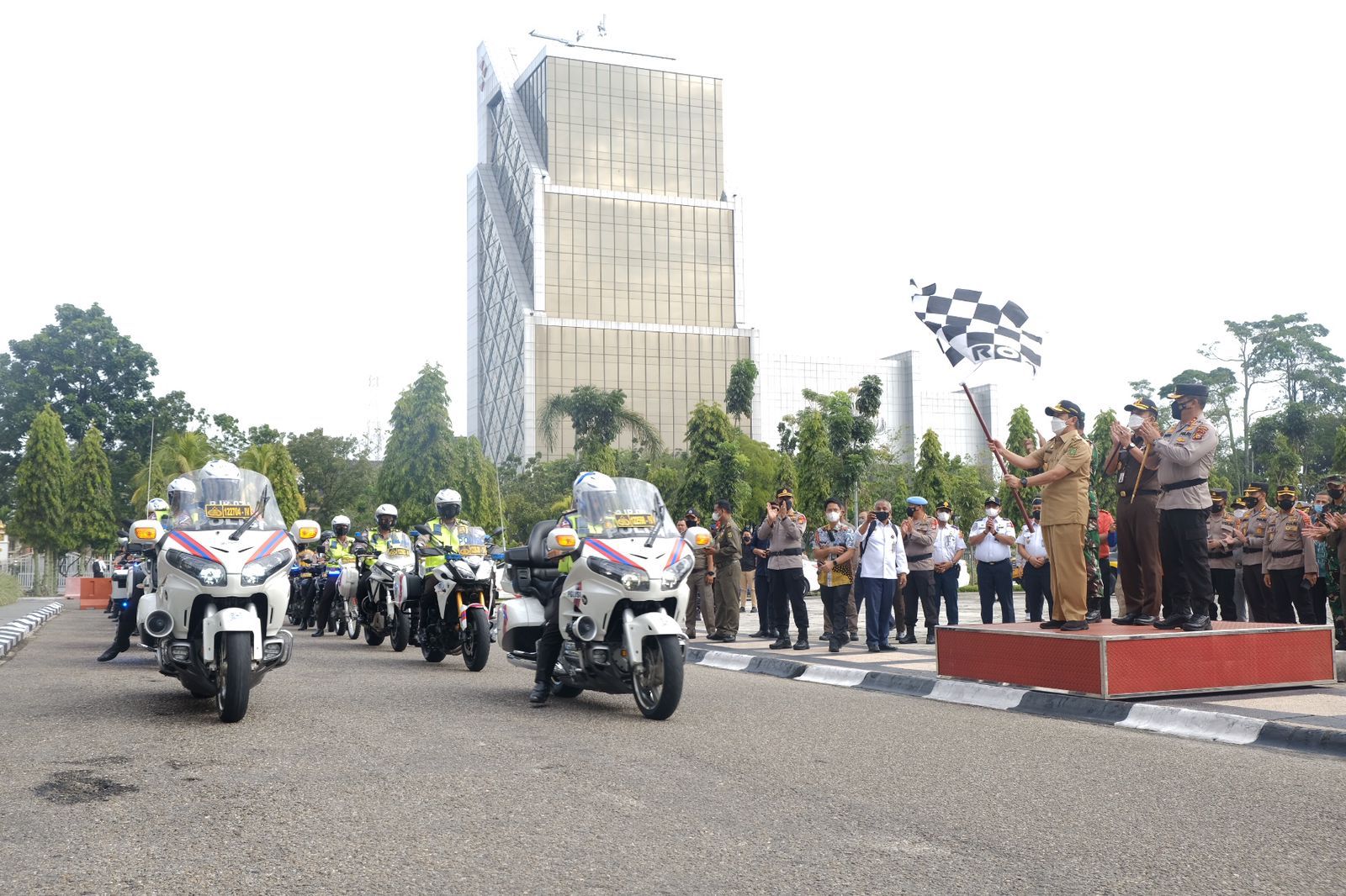 Polda Riau Gelar Apel Pasukan Operasi Lilin 2021