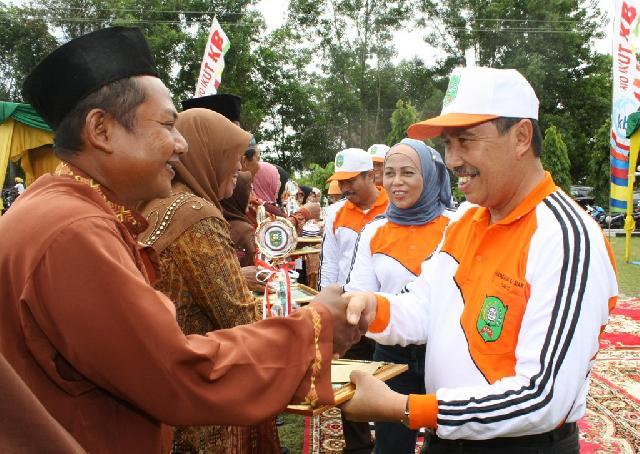 Bupati Siak Buka Peringatan Hari Keluarga