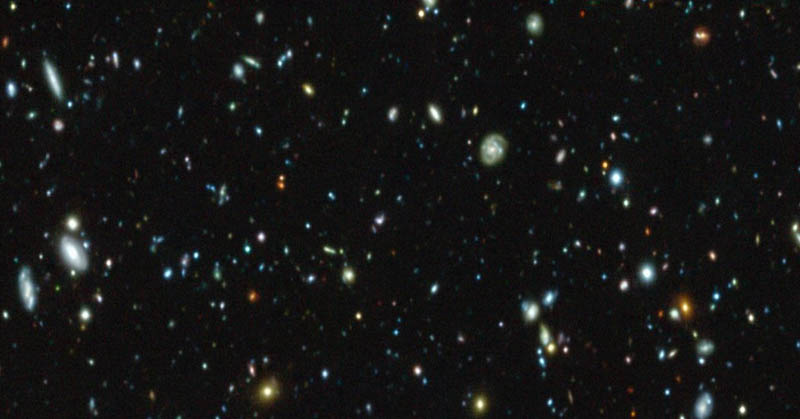 Астронома в перу. Хаббл дип Филд. Hubble Ultra Deep field. Множество галактик. Множество галактик во Вселенной.