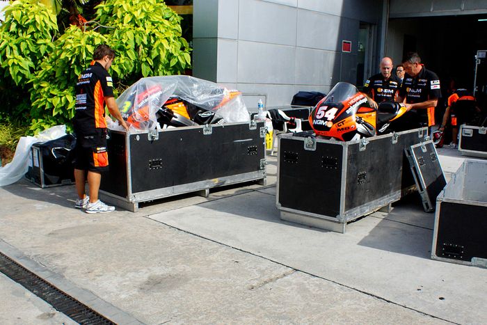 Nggak Semudah Paket, Begini Ribetnya Mengirim Motor MotoGP