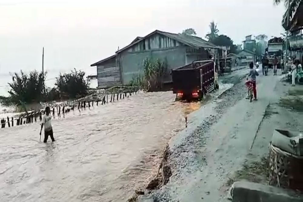 Jalan di Kempas Inhil Amblas, Kadis PUPR Riau: Minggu Ini Kembali Fungsional