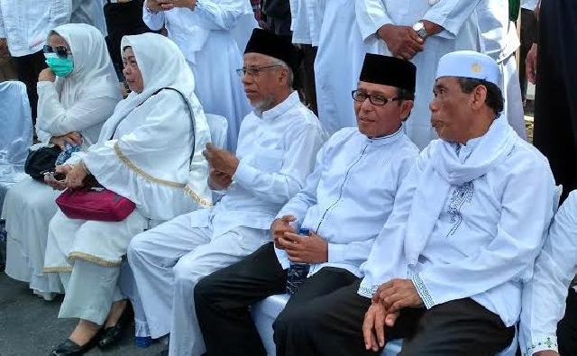 Azlaini Agus Bakar Semangat Umat Islam di Pekanbaru