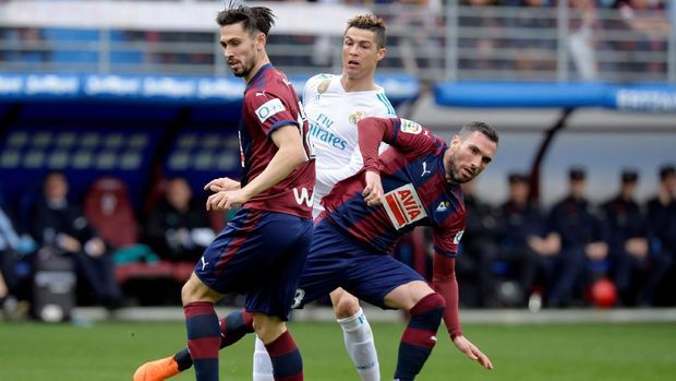 Real Madrid Kalahkan Eibar 2-1 Berkat Ronaldo