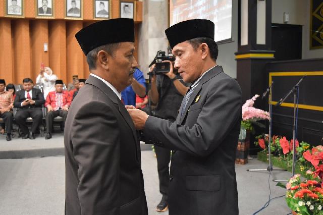 Heri Pribasuki Dilantik Jadi Anggota DPRD Pekanbaru