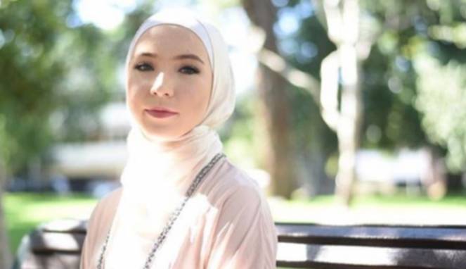 Berhijablah karena Hati Bukan Ingin Dipuji