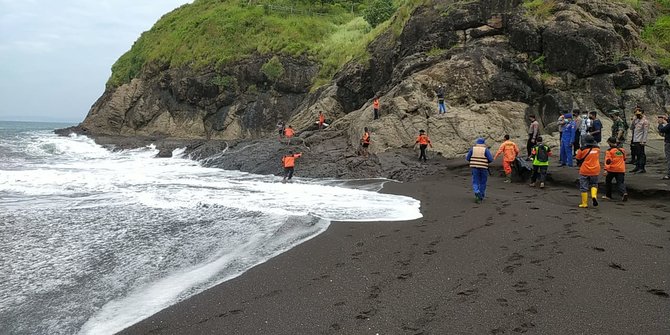 Mengenal Rip Current Diduga Menjadi Penyebab Tewasnya 11 Orang di Pantai Payangan