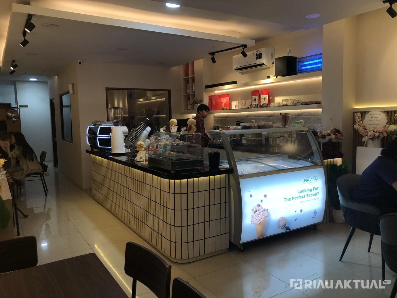 Bhuvi Scoop & Brew, Coffee Shop Pertama di Pekanbaru yang Jajakan Produk Gelato