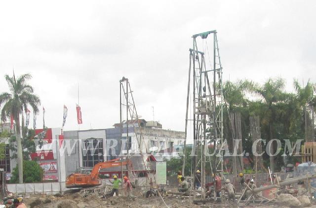 Pembangunan Gedung PT Telkom Pekanbaru Berdampak Buruk Kepada Masyarakat