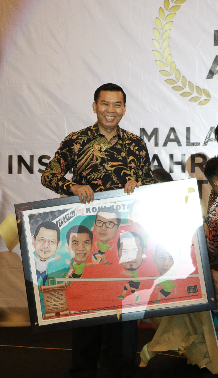 KONI Pekanbaru Awards 2019 Beri Penghargaan Ke Walikota
