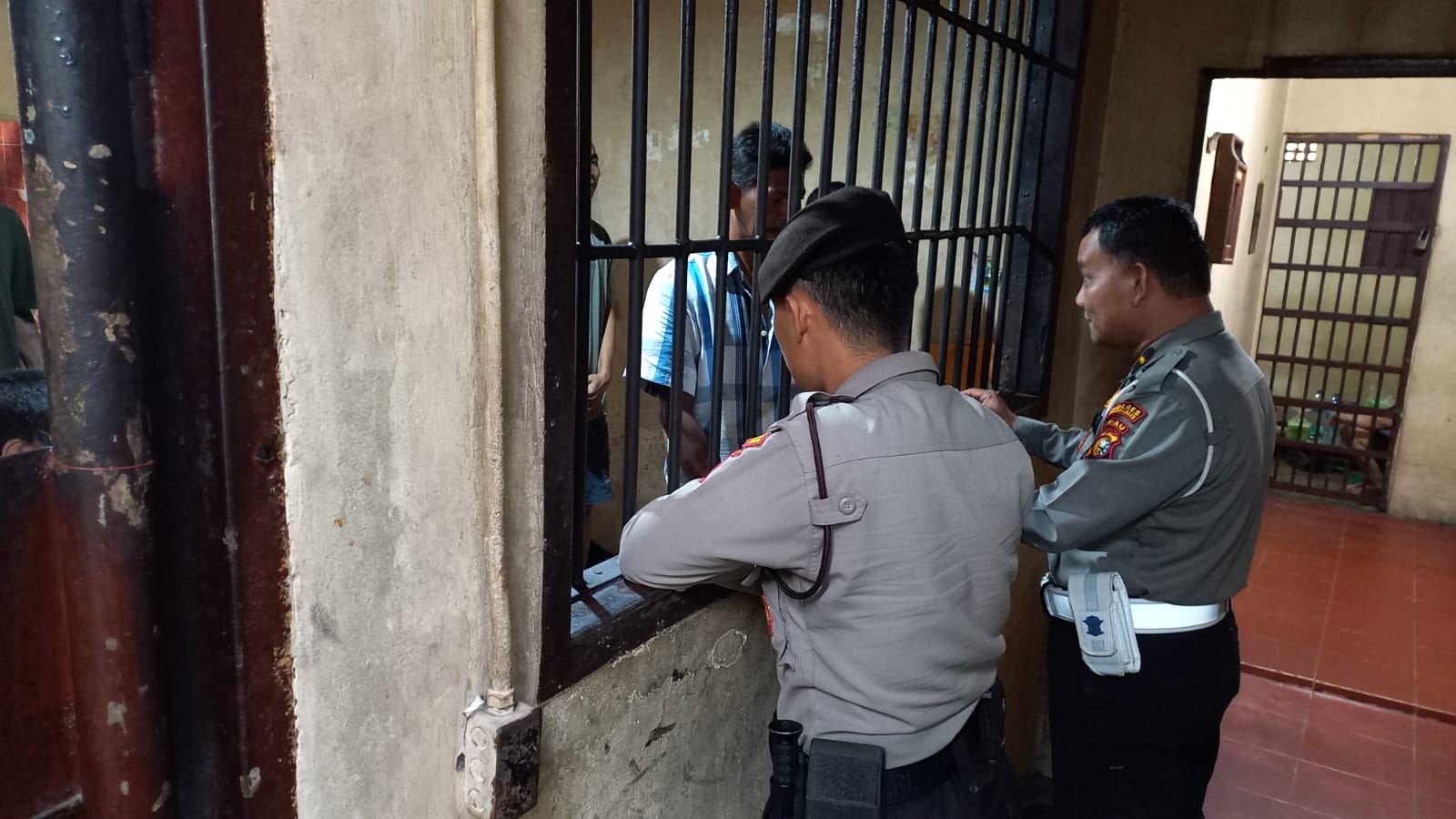 Polsek Mandau Beri Pencerahan pada Tahanan untuk Gunakan Hak Pilih di Pilkada 2024