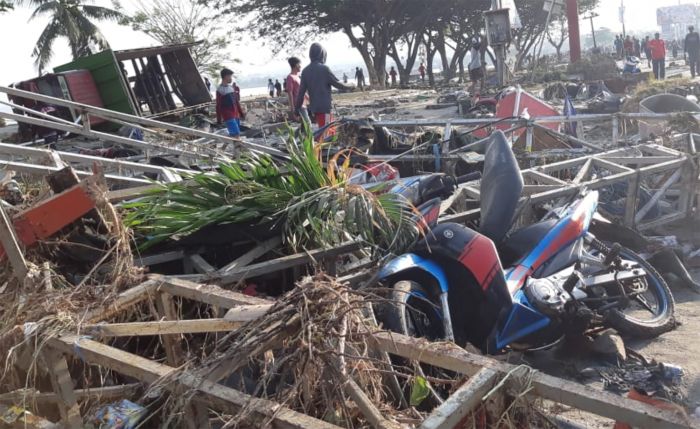 Korban Tewas Tsunami Banyak Ditemukan di Pinggir Pantai Palu
