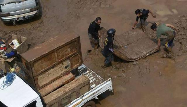 Ratusan Korban Longsor Sumedang Kini Tak Punya Rumah