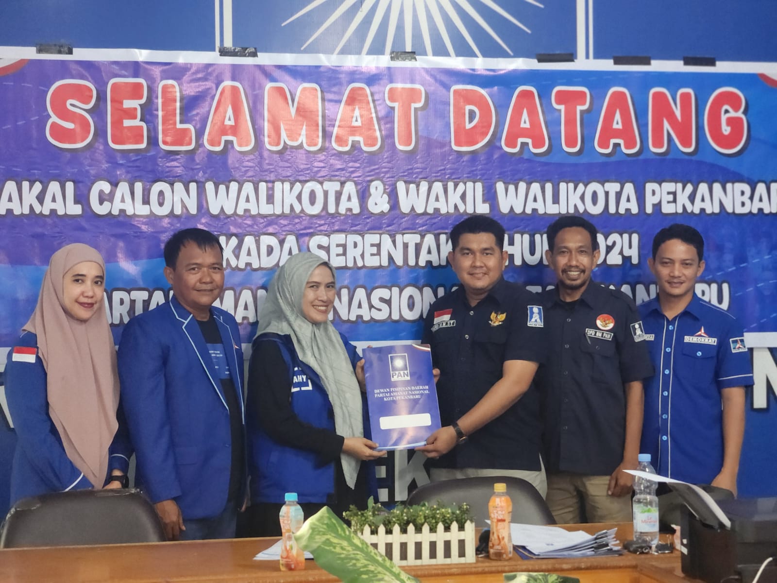 Agung Nugroho Ambil Formulir Penjaringan Balon Wali Kota Pekanbaru dari PAN