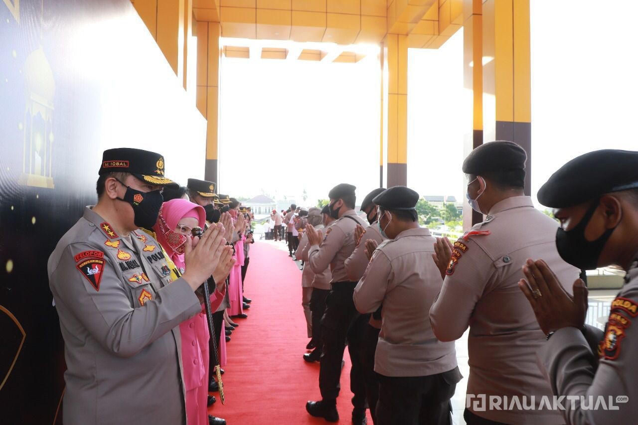 Para Personil diminta Semangat Bekerja dan Layani Masyarakat Dengan Baik