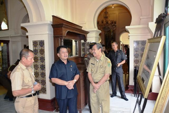 Kajati Riau Sambangi Istana Siak