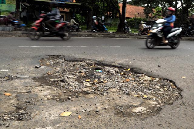 2013 Pemeliharaan Jalan Tetap Prioritas PU