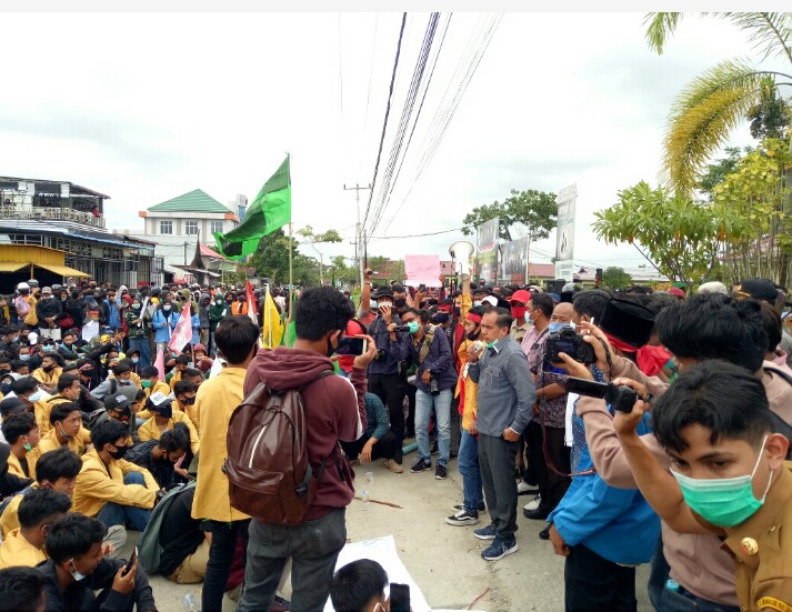 Sambut Aksi Demonstrasi,  Ferryandi Tegaskan DPRD Inhil Bersama Rakyat