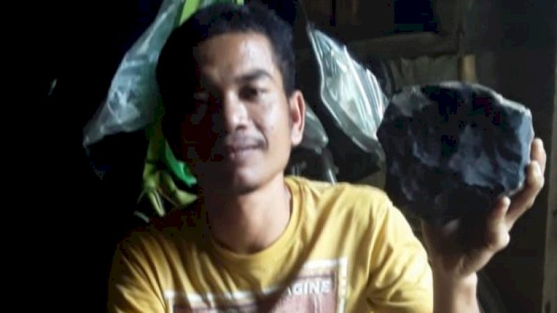 Warga Medan Ini Jual Meteorit Rp200 Juta, Ternyata Harga Sesungguhnya Rp26 Miliar