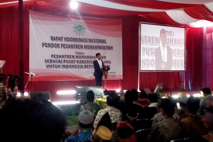 Jokowi Keluhkan Kejamnya Pengguna Medsos Indonesia