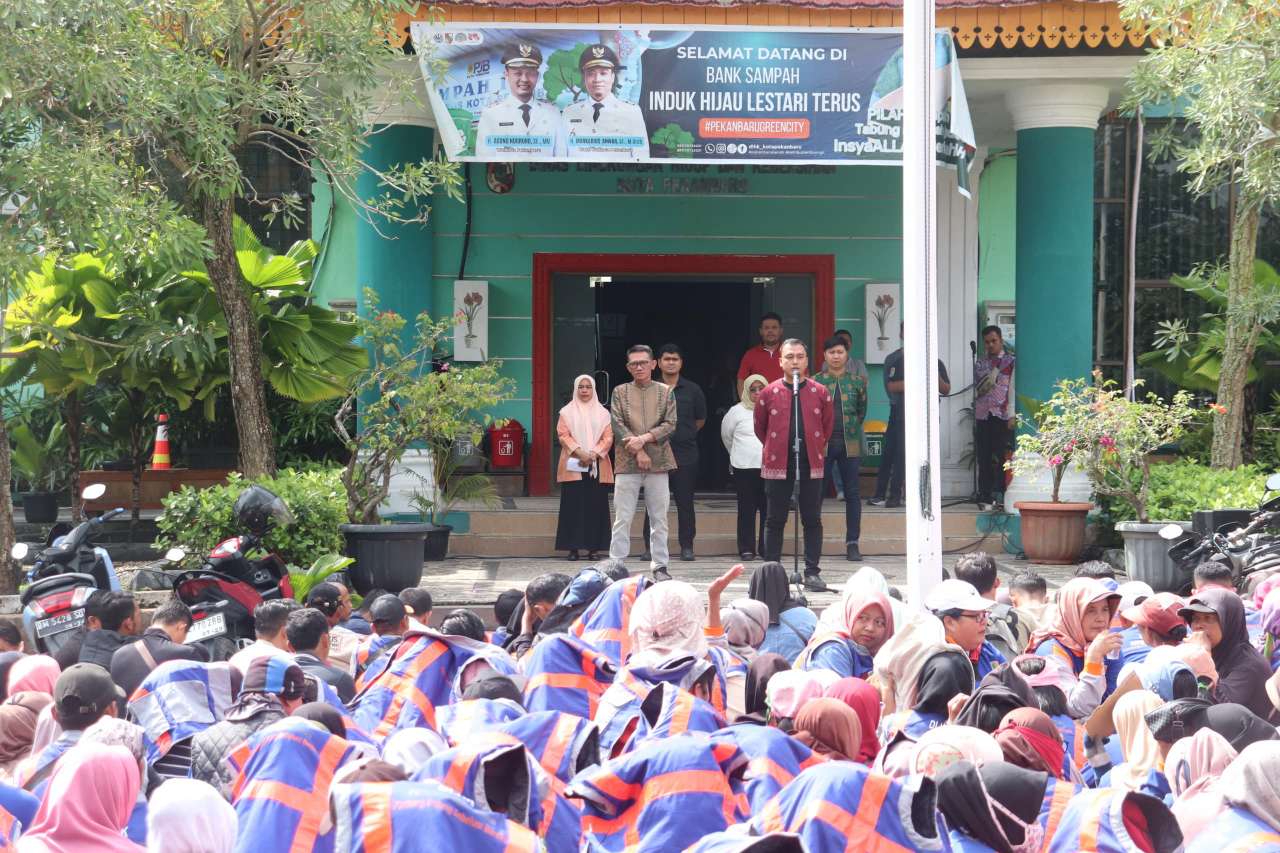 Tingkatkan Pelayanan Kebersihan, Sistem Penyapu Jalan di Pekanbaru Ditata Ulang