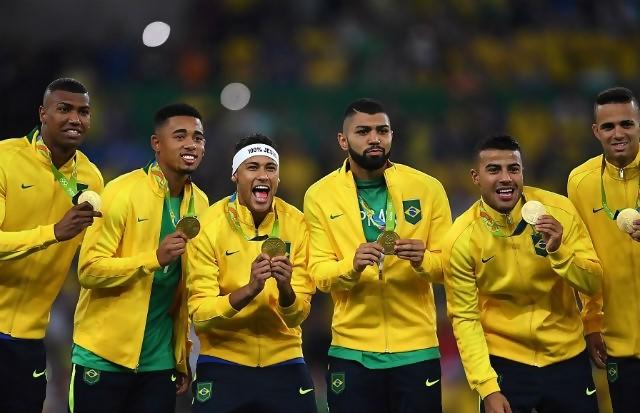Neymar Berikan Medali Emas Perdana Bagi Brazil