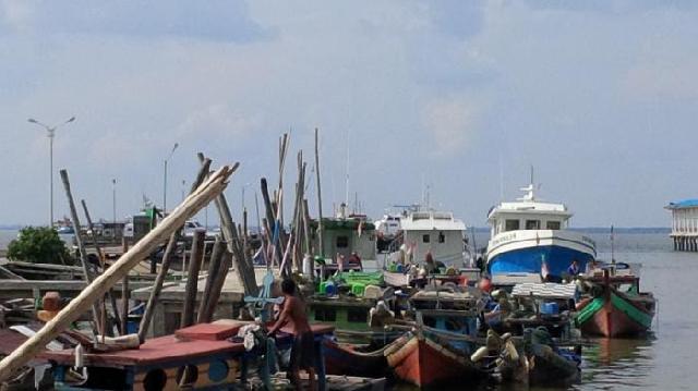 Nelayan di Dumai Keluhkan Limbah Industri