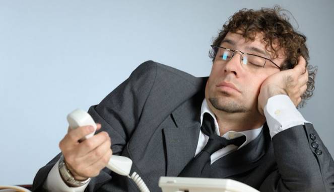 Karyawan Anda Malas Bekerja? Ini 7 Cara Menghadapinya