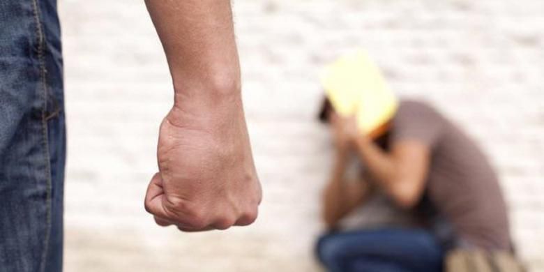 Ingin Putranya Tampan, Seorang Ibu Gosok Tubuhnya dengan Batu Hingga Terluka