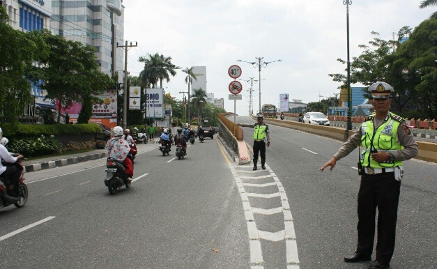 Lewat Fly Over di Pekanbaru Kena Tilang 