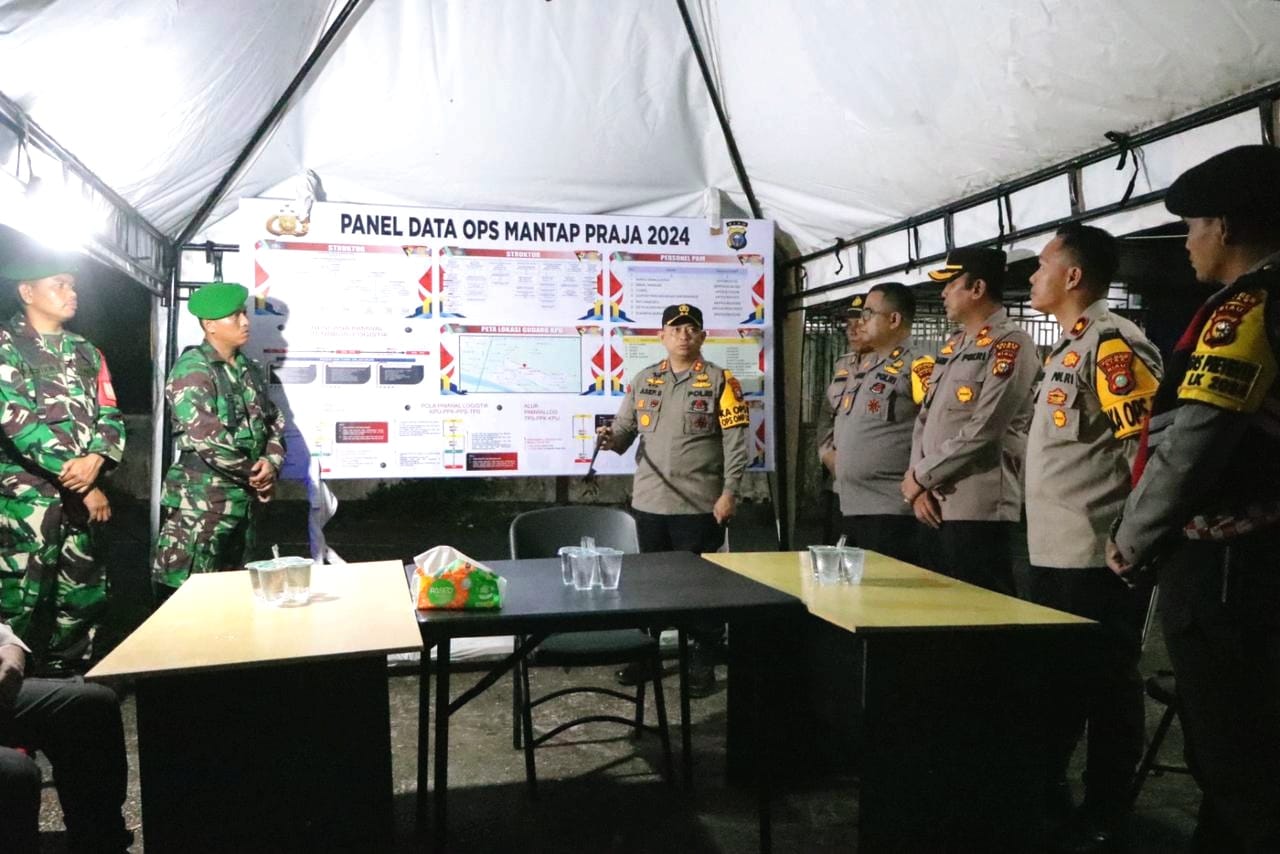 Jaga Keamanan Pilkada, AKBP Asep Sujarwadi Pimpin Patroli Sinergitas Skala Besar