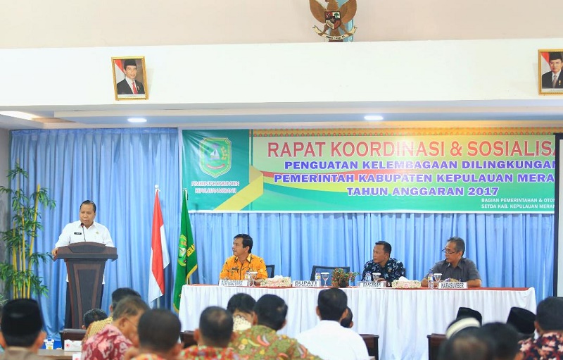 Rakor Bersama Kades dan Camat, serta Instansi Vertikal, Bupati Minta Tingkatkan Pelayanan Publik