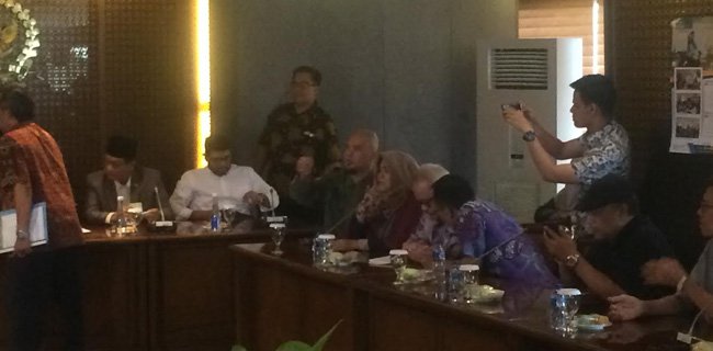 Neno Warisman Dan Aktivis #2019GantiPresiden Temui Pimpinan DPR