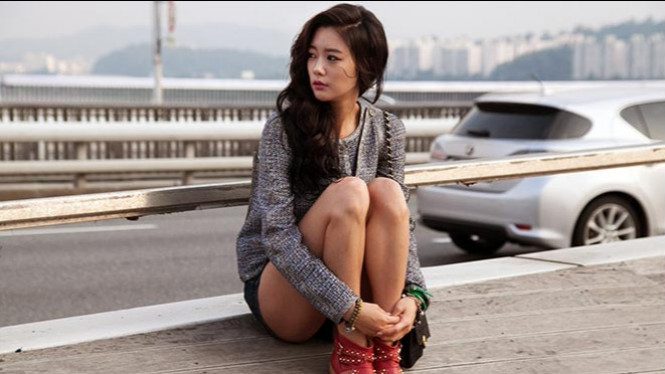 10 Selebriti Wanita Paling Seksi di Korea Selatan