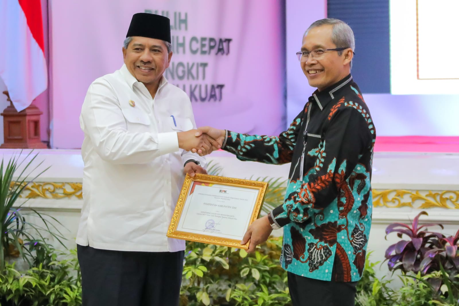 Kabupaten Siak Peroleh Dua Penghargaan dari KPK