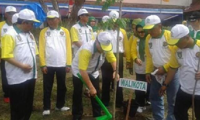 Walikota Dumai dan Muspida Lakukan Kegiatan Tanam Pohon
