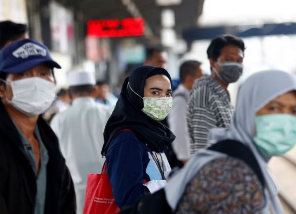 Presiden Jokowi Sebut Stok Masker di Indonesia Ada 50 Juta, Aman Kok!