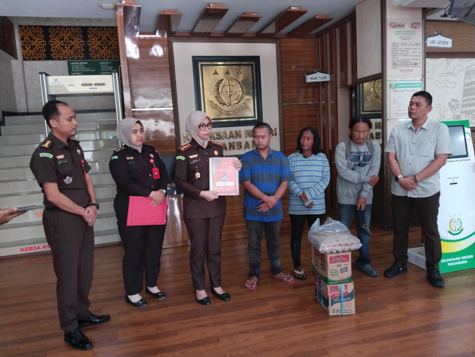 Kejari Pekanbaru Hentikan Kasus Pencurian Motor dengan Restorative Justice