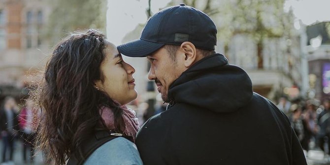 Suami Istri Wajahnya Bakal Semakin Mirip dari Hari ke Hari, Ini Alasannya