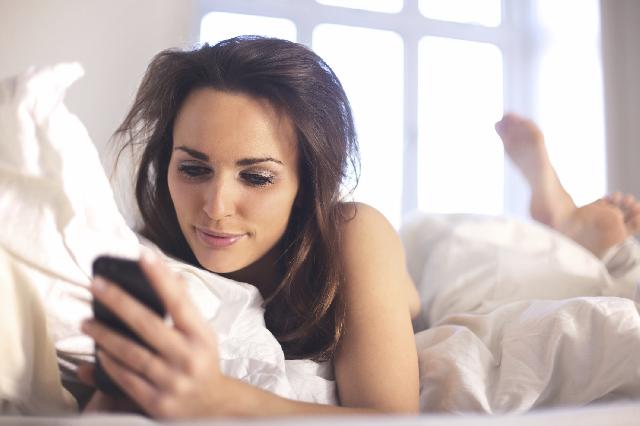 Alasan Mengerikan Kenapa Seprai Tidur Harus Diganti Seminggu Sekali