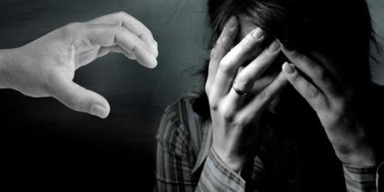 Karena Menolak Ditilang, Seorang Siswi SMP Dilecehkan Oknum Polisi Disebuah Kamar Hotel