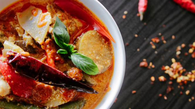 Salah, Jangan Minum Air Putih Usai Makan Makanan Pedas