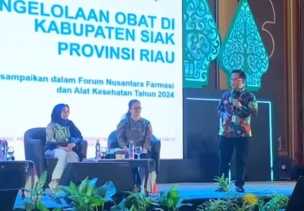 Kadiskes Siak dr. Benny Chairuddin Menjadi Narasumber di Forum Nusantara Farmasi Kemenkes
