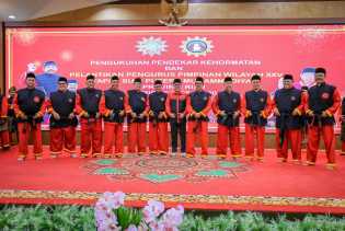 Wako dan Wawako Pekanbaru Dikukuhkan Sebagai Pendekar Kehormatan Tapak Suci