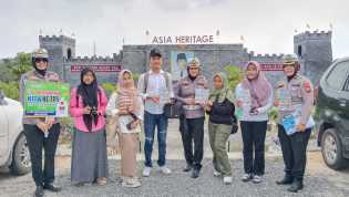 Manfaatkan Libur Panjang, Ditlantas Polda Riau SampaikanPeesan Pemilu Damai 2024 di Lokasi Wisata